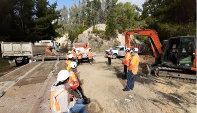 Workers get roadside training talk